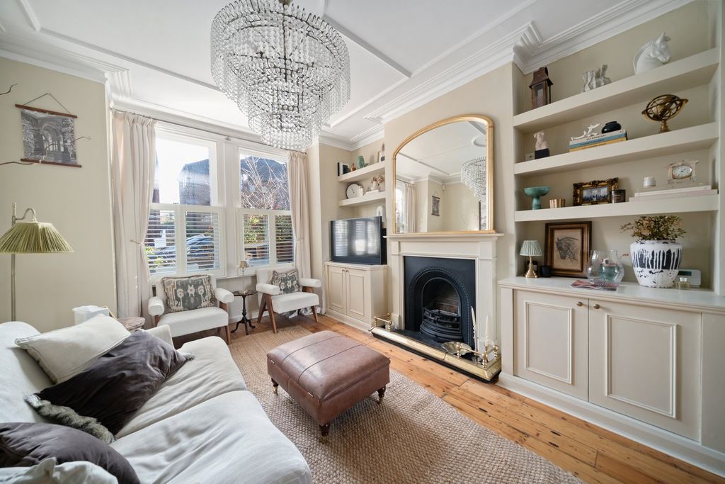 Property photo 3 of 13