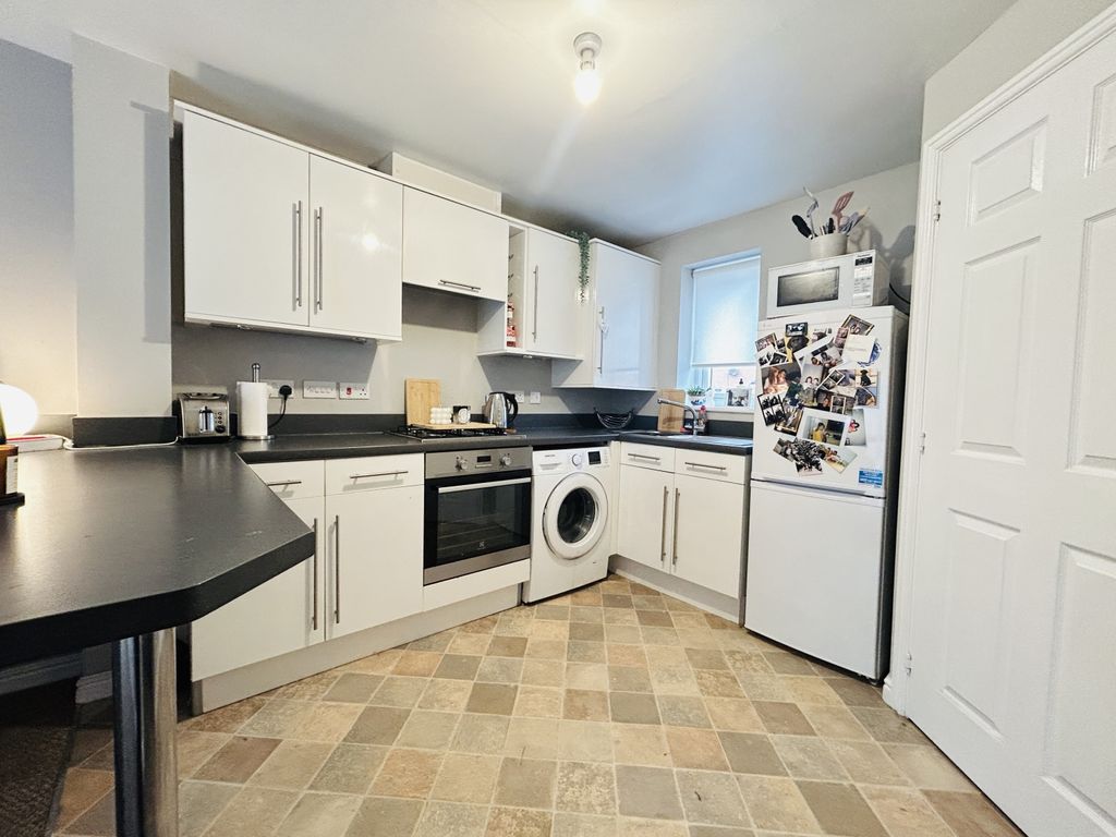 Property photo 3 of 14 Img_9793