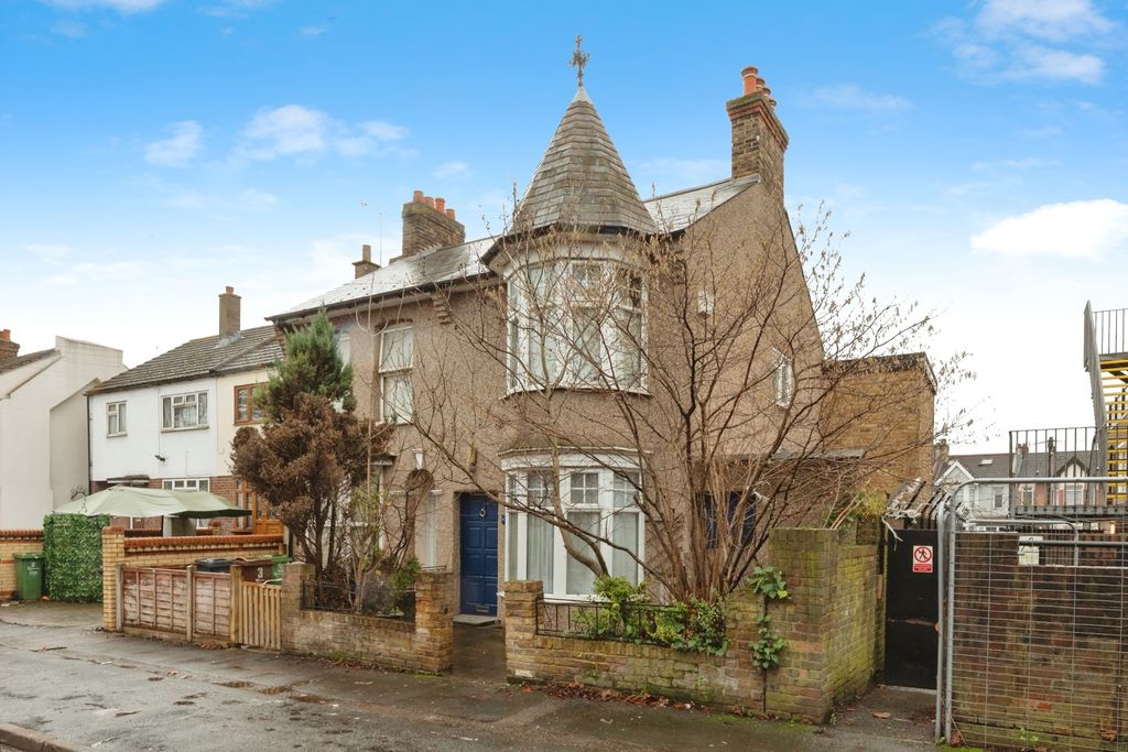 Property photo 1 of 15 Pbox-Img.Jpg