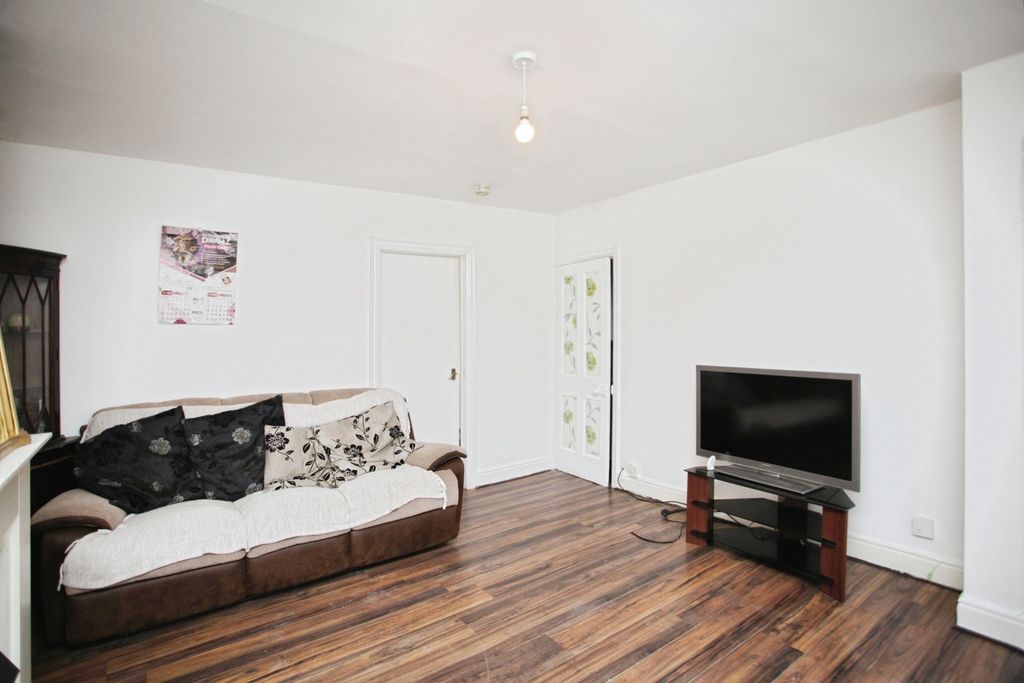 Property photo 2 of 19 Pbox-Img.Jpg