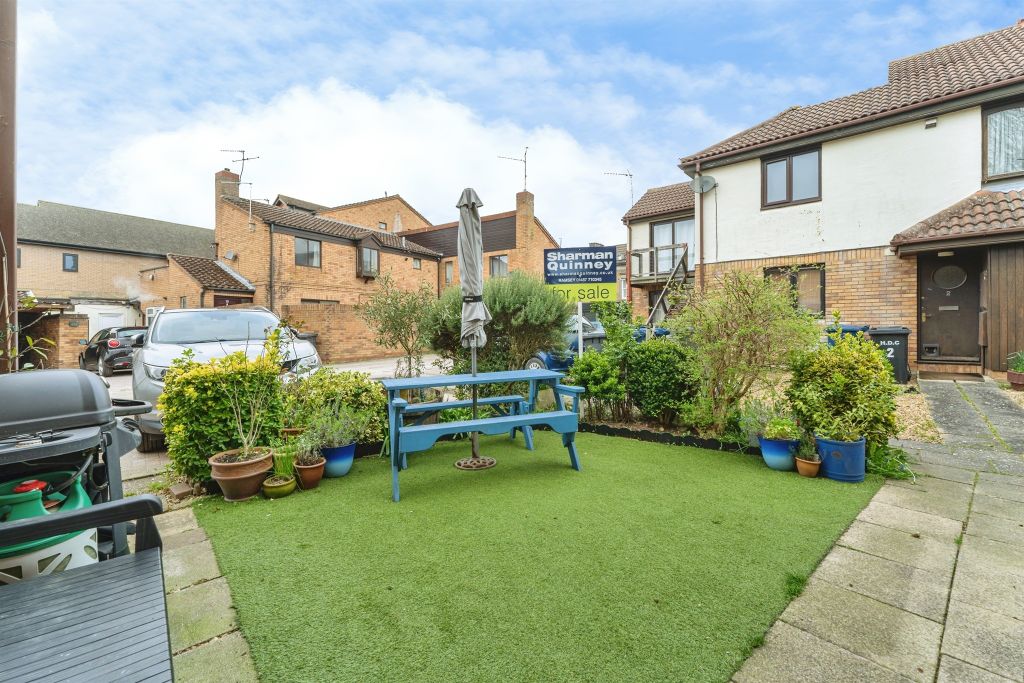 Property photo 2 of 11