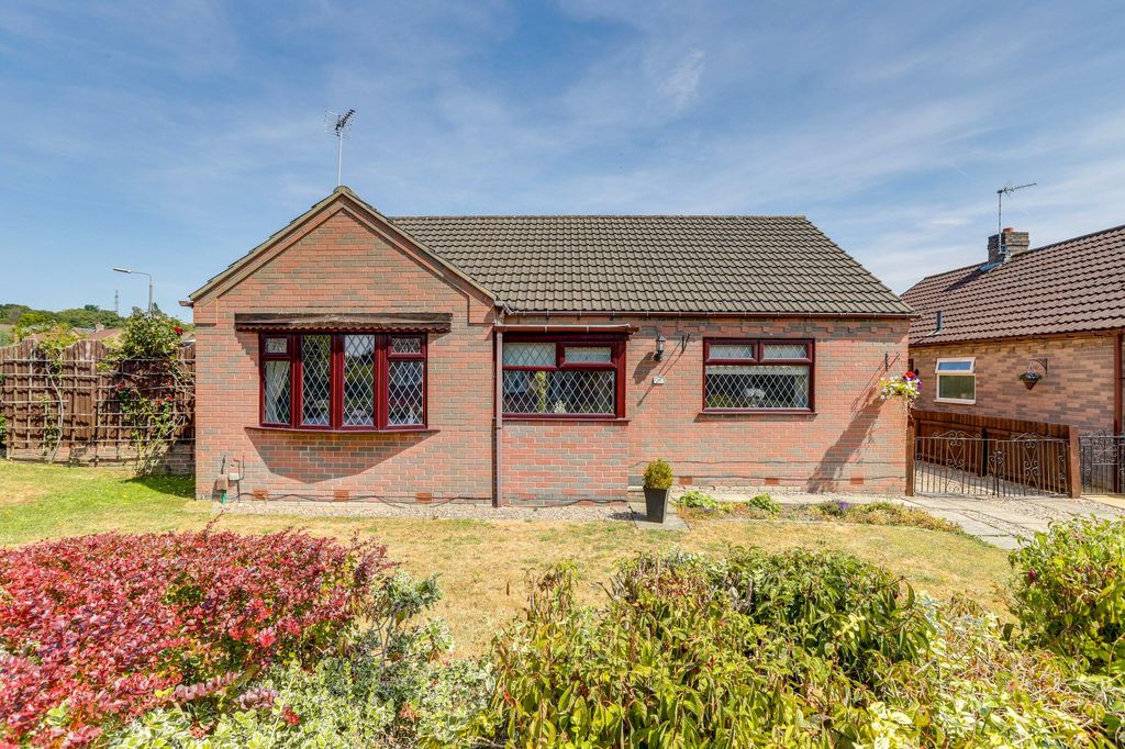Property photo 1 of 18