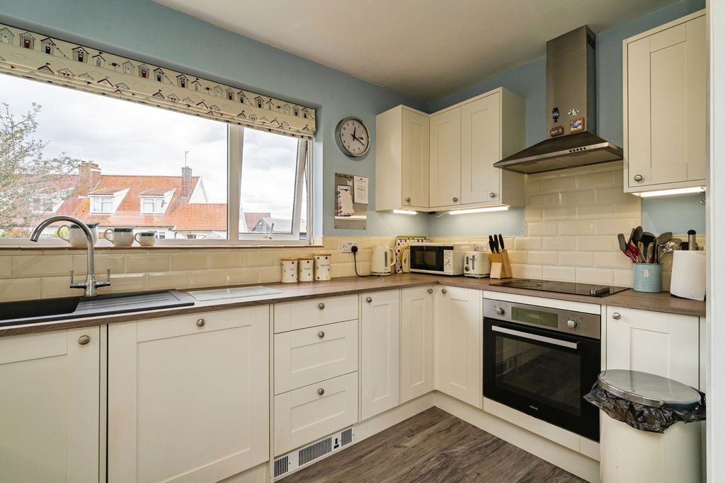 Property photo 3 of 17 Pbox-Img.Jpg