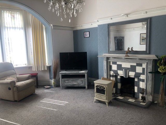 Property photo 2 of 12