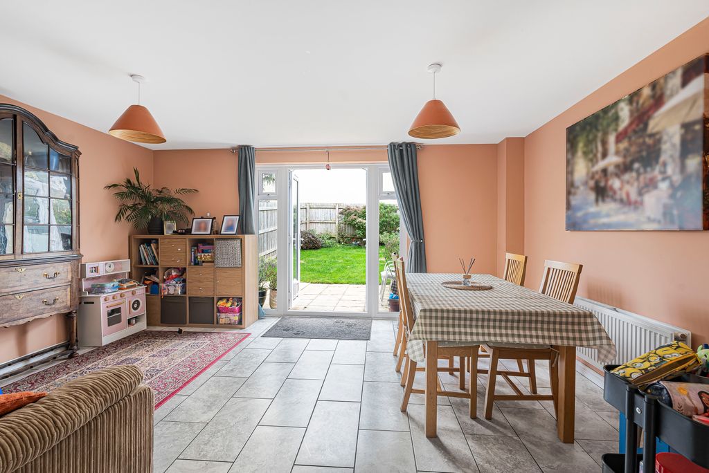 Property photo 3 of 23