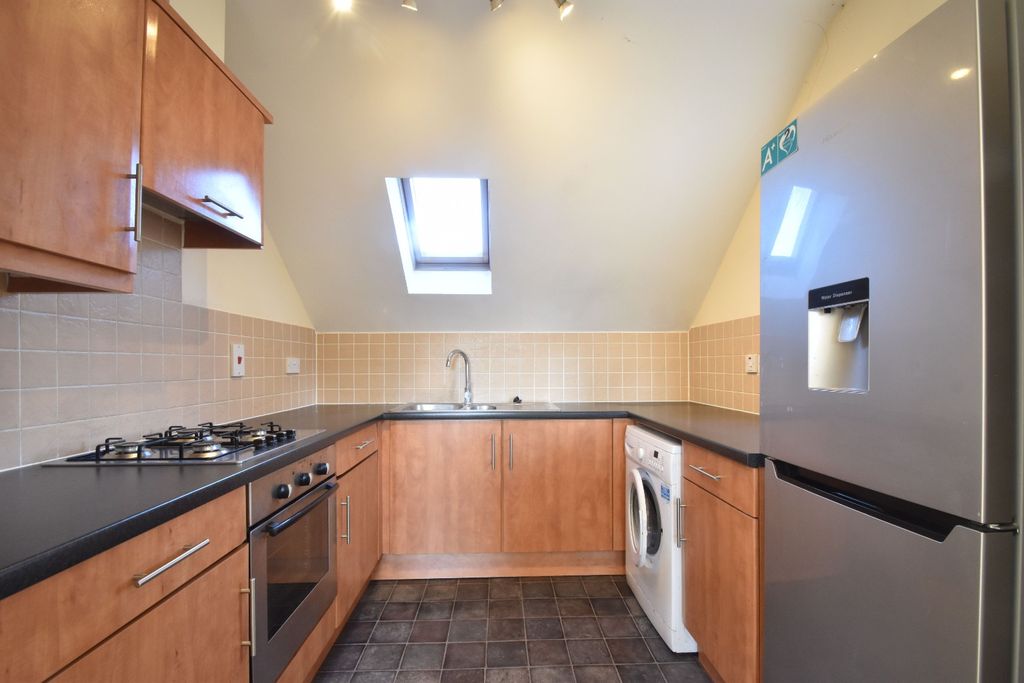 Property photo 3 of 5 4833253