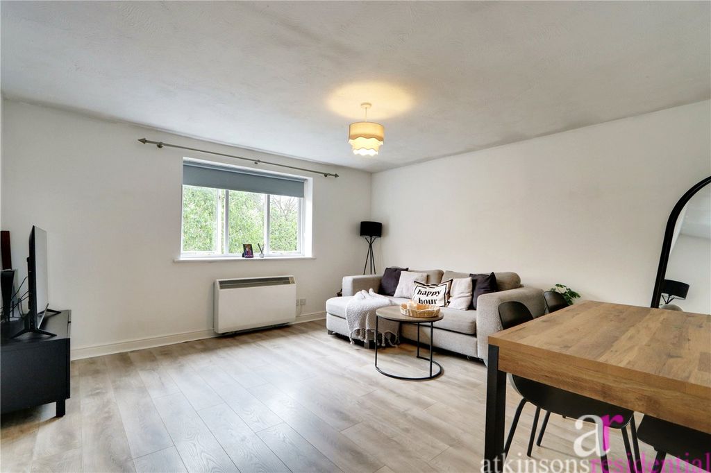 Property photo 3 of 10 Picture No. 08