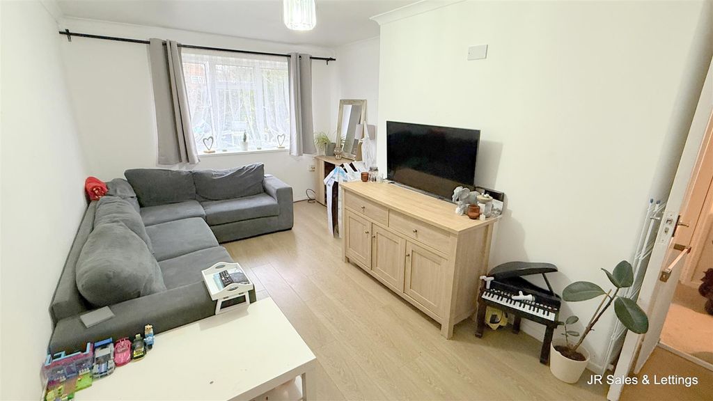 Property photo 3 of 9 Living Room