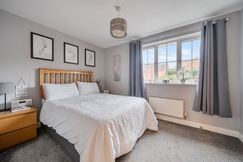 Property photo 3 of 17 1406875-1-6980bbc839F38