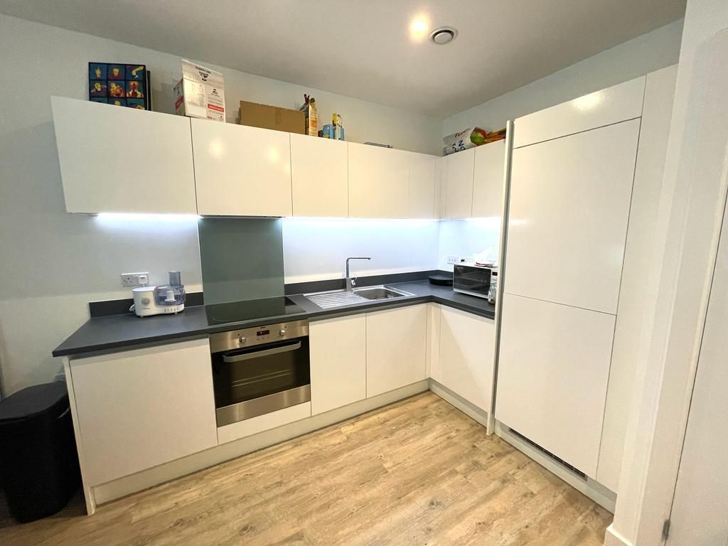 Property photo 1 of 10 Kitchen.Jpg