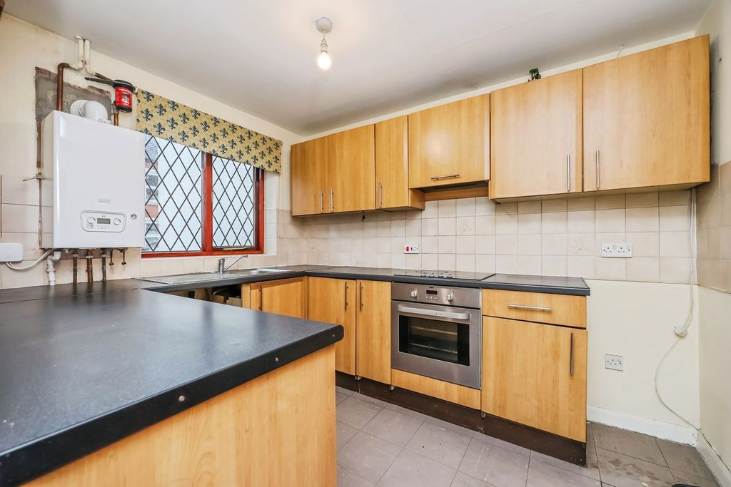 Property photo 2 of 14 Pbox-Img.Jpg