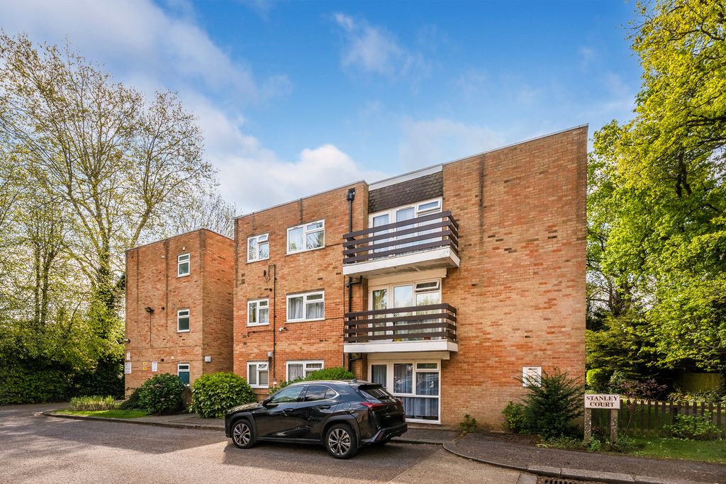 Property photo 1 of 7 54392-Hi-Res (1)