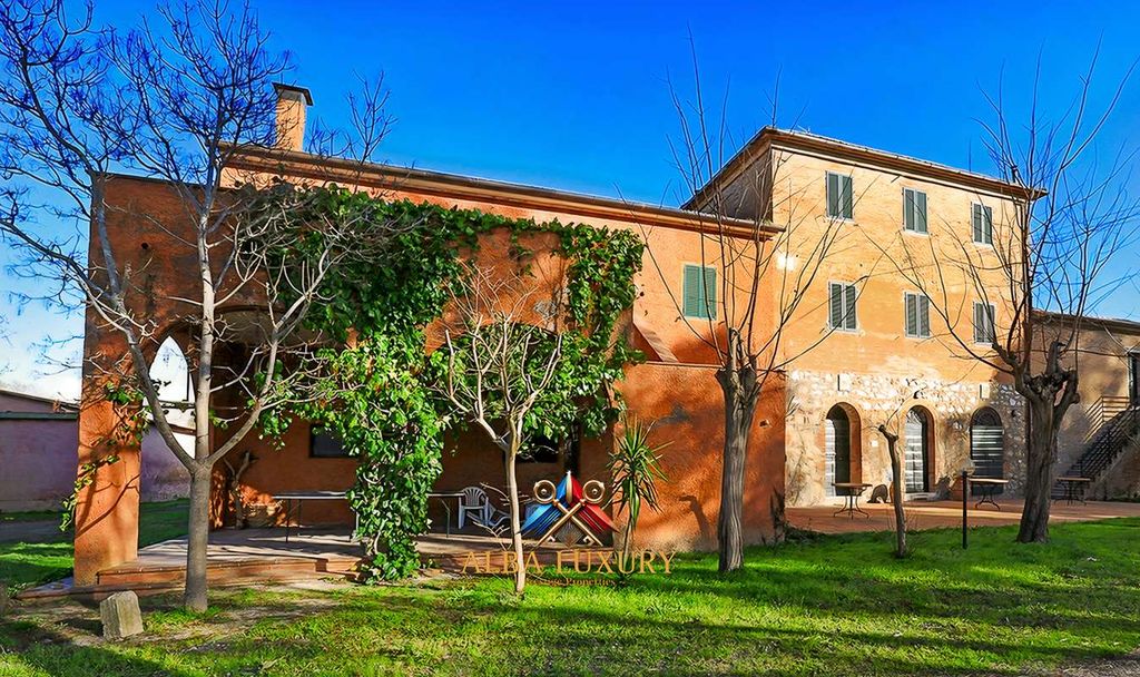 Property photo 2 of 41