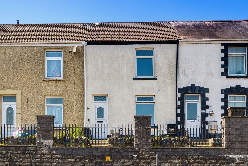 Property photo 1 of 30