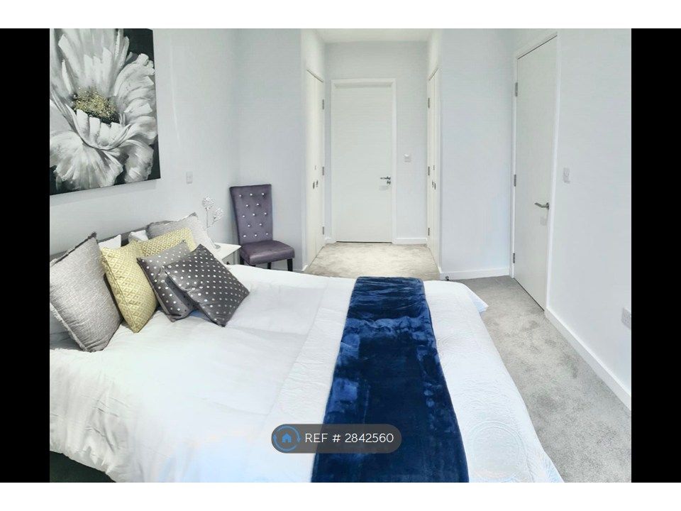 Property photo 2 of 26