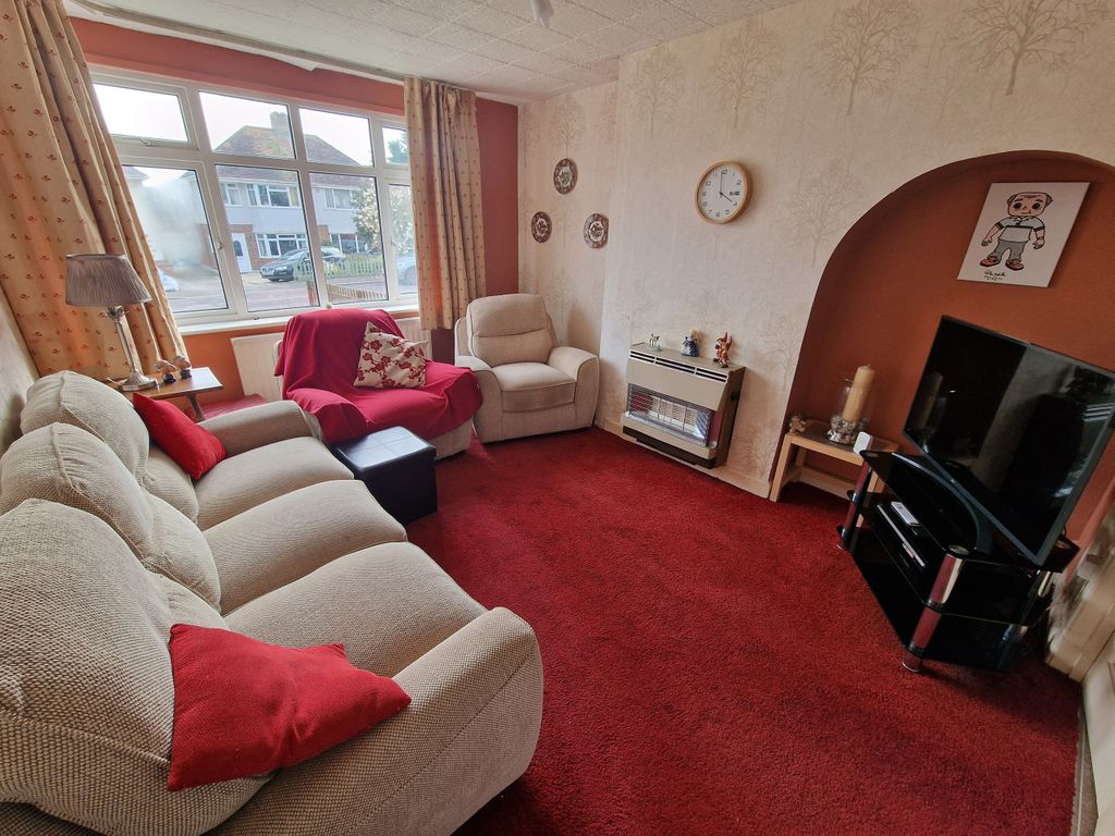 Property photo 3 of 14 20260323_145832