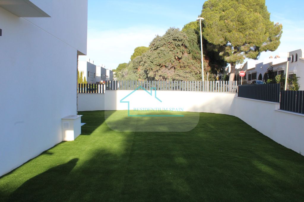 Property photo 3 of 38