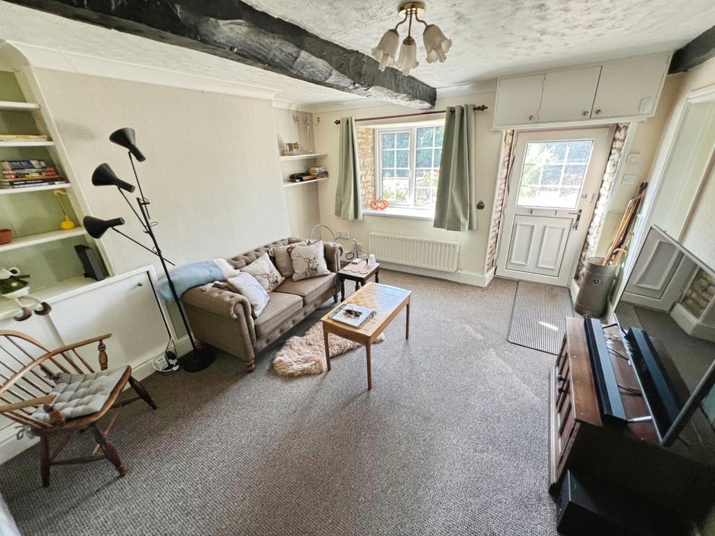 Property photo 2 of 12 Living Room