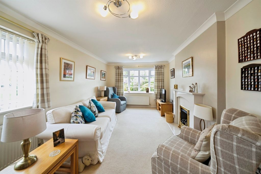 Property photo 3 of 18