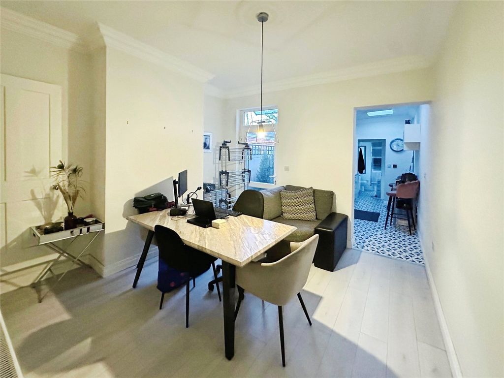 Property photo 3 of 9 Picture No. 04