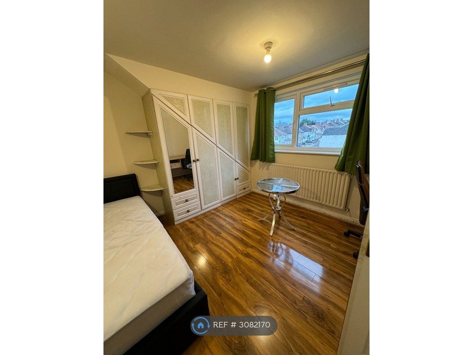 Property photo 2 of 7