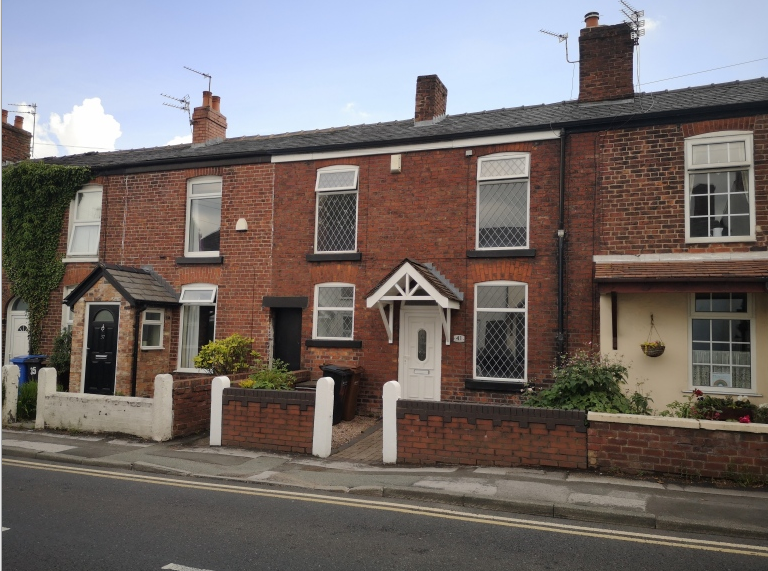 Property photo 1 of 12