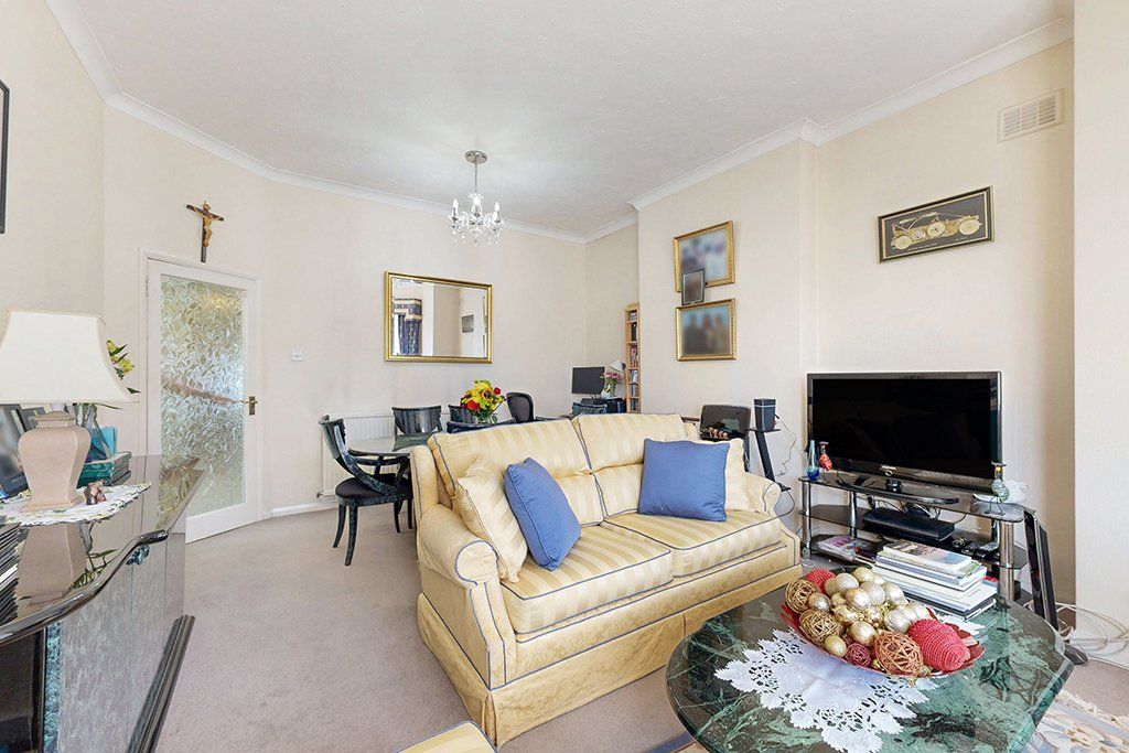 Property photo 3 of 10 Picture No. 11