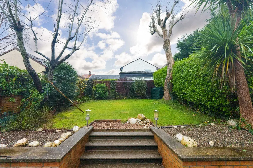 Property photo 2 of 21