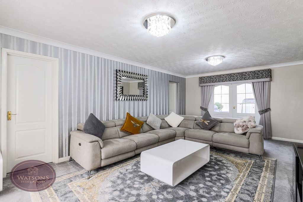 Property photo 3 of 37