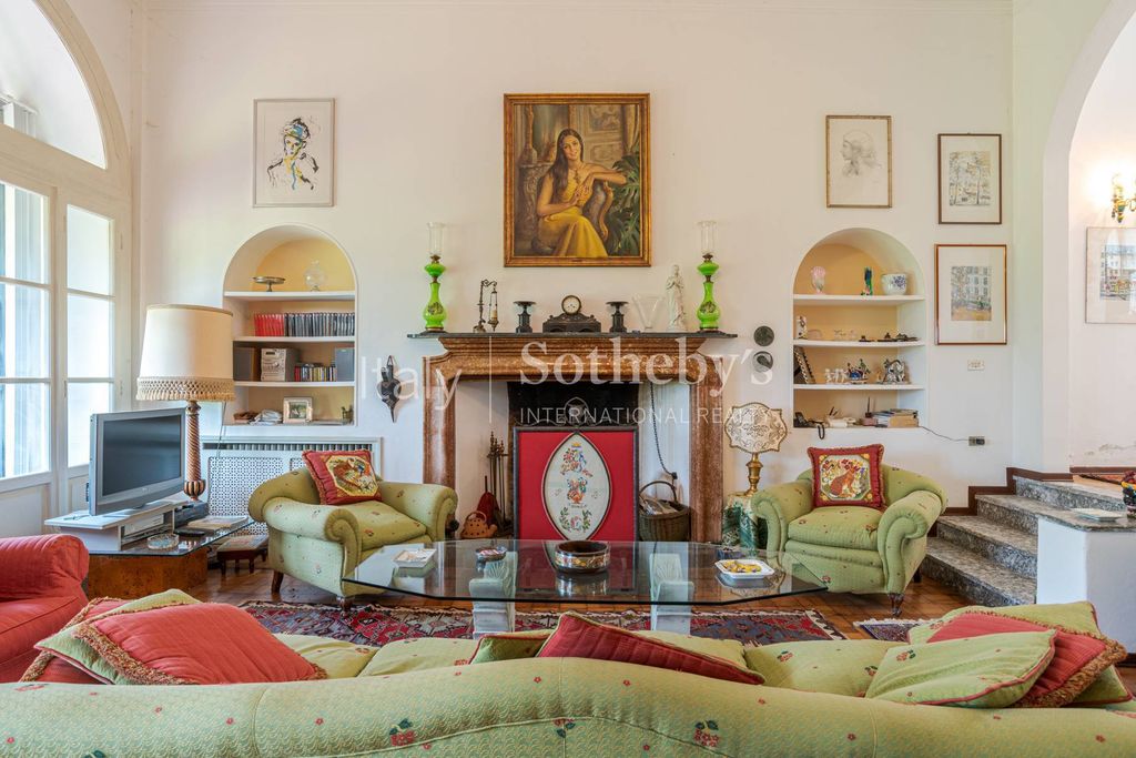 Property photo 3 of 37