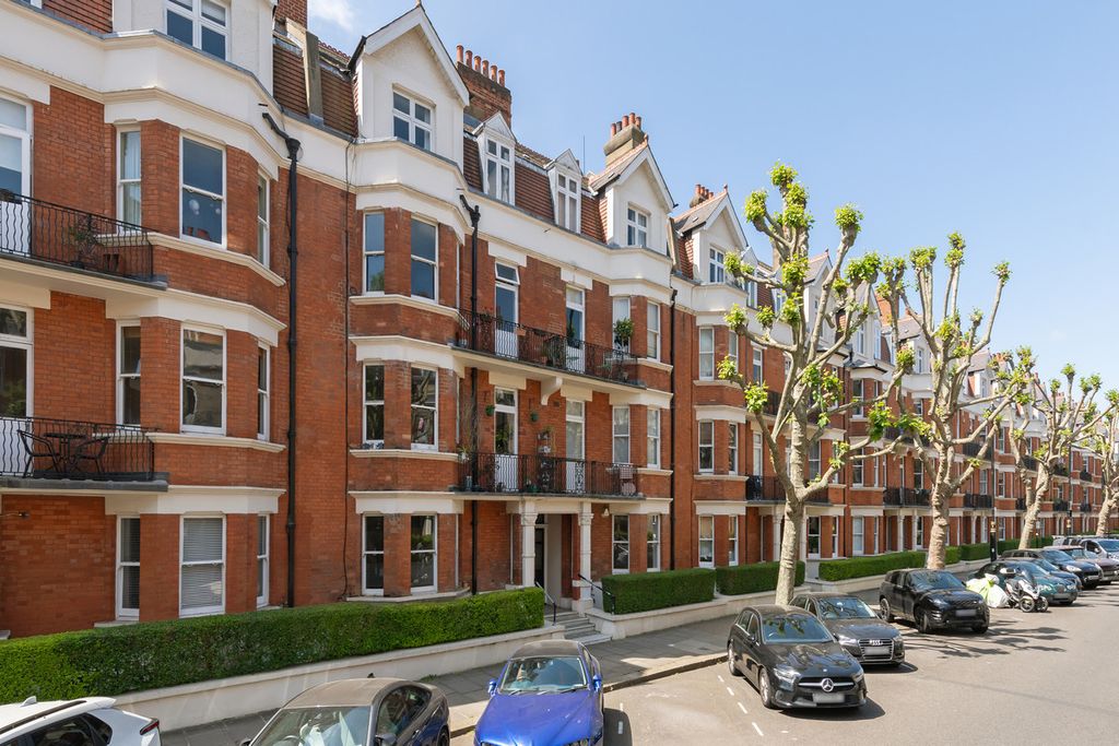 Property photo 1 of 9