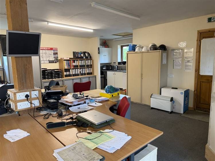 Property photo 3 of 5