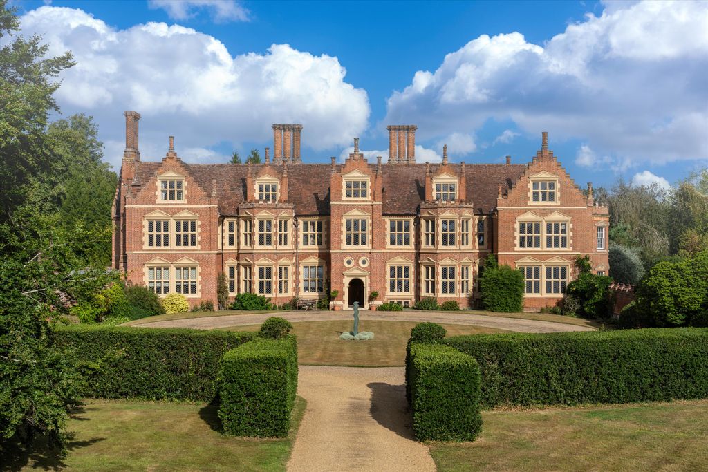 Property photo 1 of 18 Image