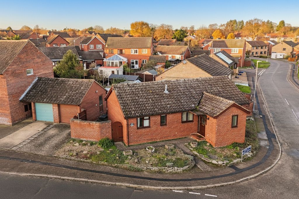 Property photo 1 of 26