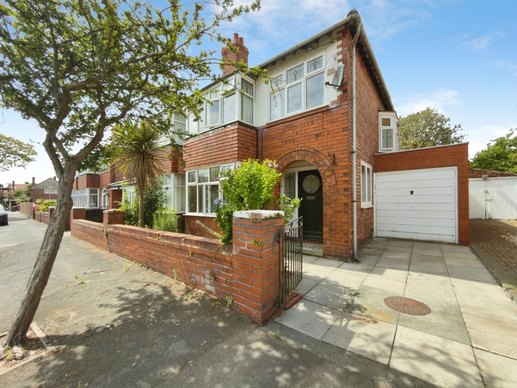 Property photo 1 of 17 Pbox-Img.Jpg