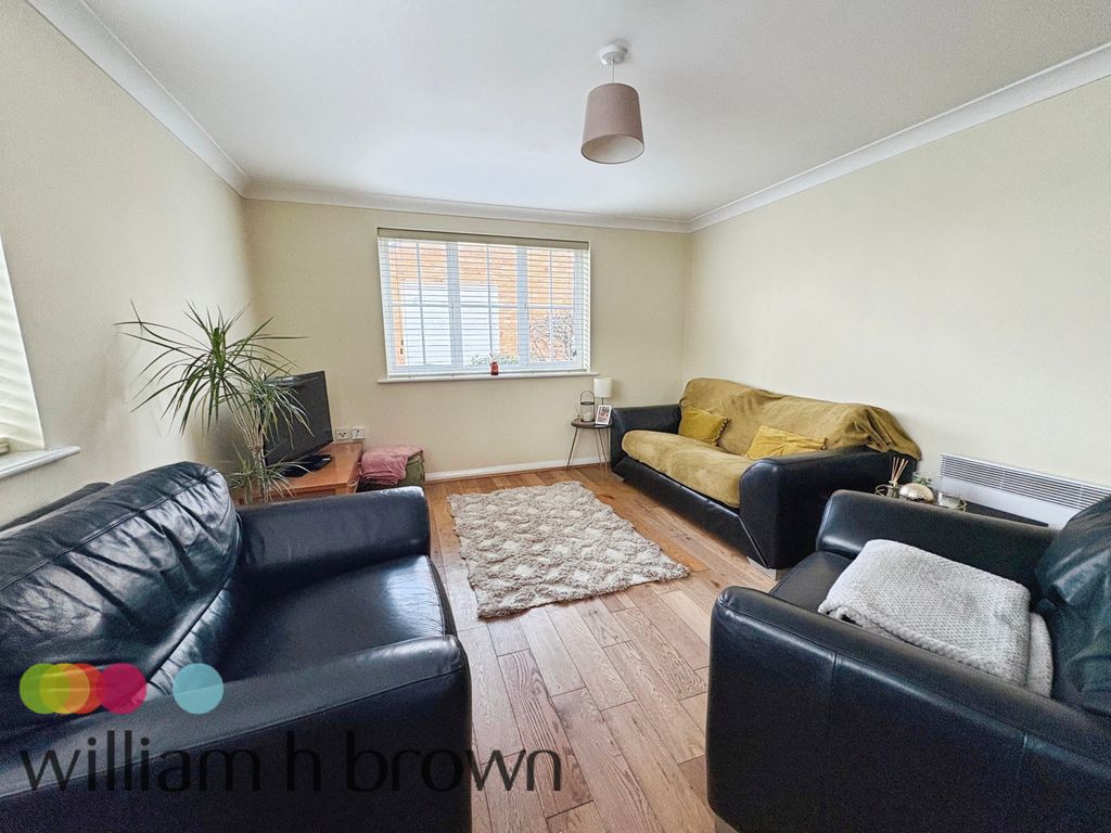 Property photo 3 of 10 View