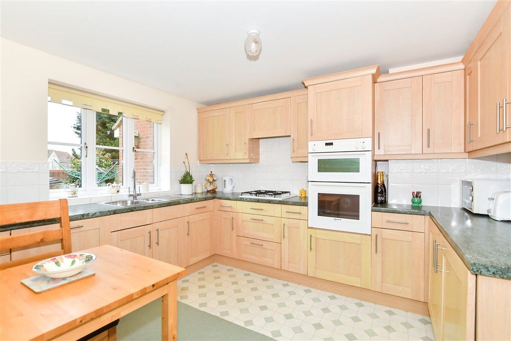 Property photo 1 of 22 Kitchen