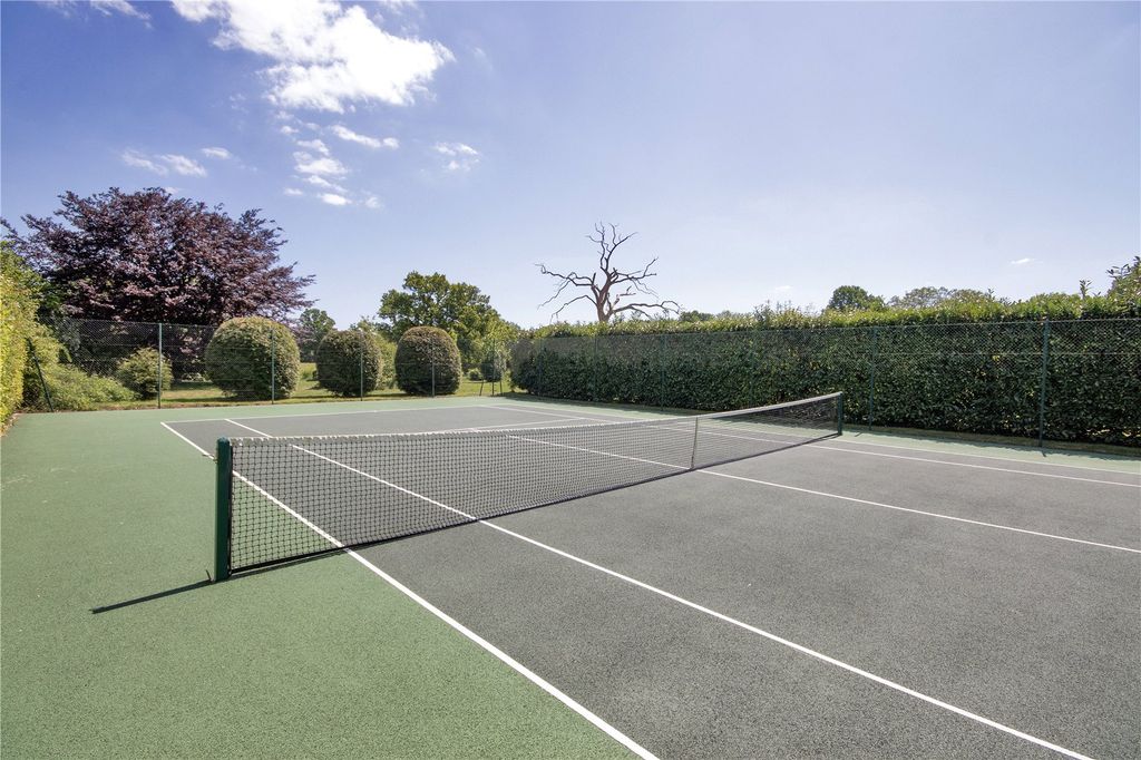 Property photo 3 of 14 Communal Tennis Crt