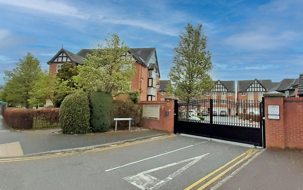 Property photo 1 of 18 Gated Entrance