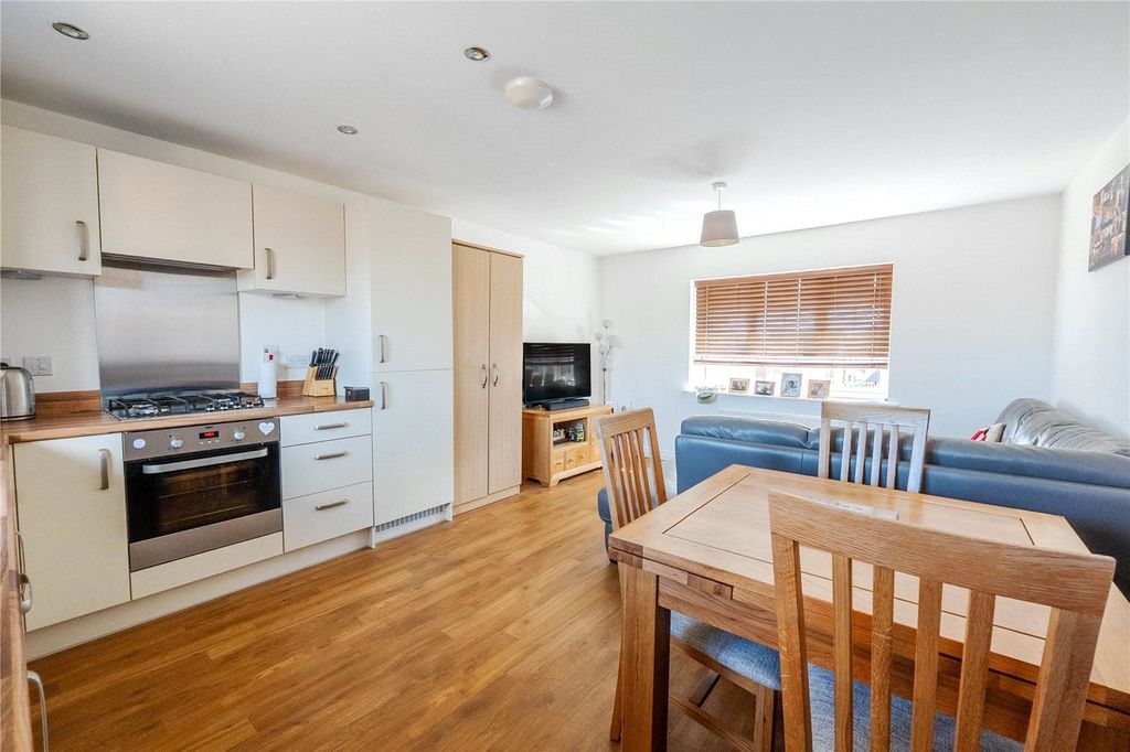 Property photo 1 of 8 Picture No. 05