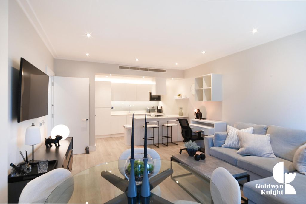 Property photo 2 of 17 Living Room