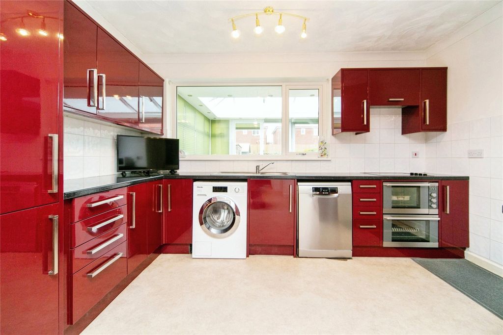 Property photo 2 of 16 Picture No. 07