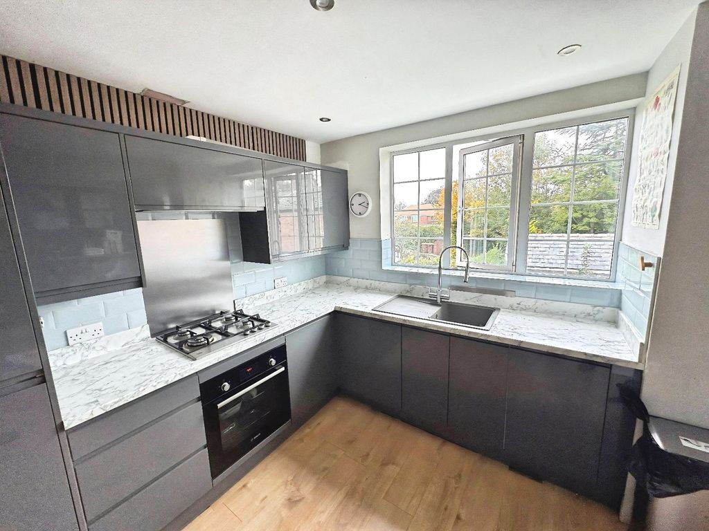 Property photo 1 of 19 Picture No. 25