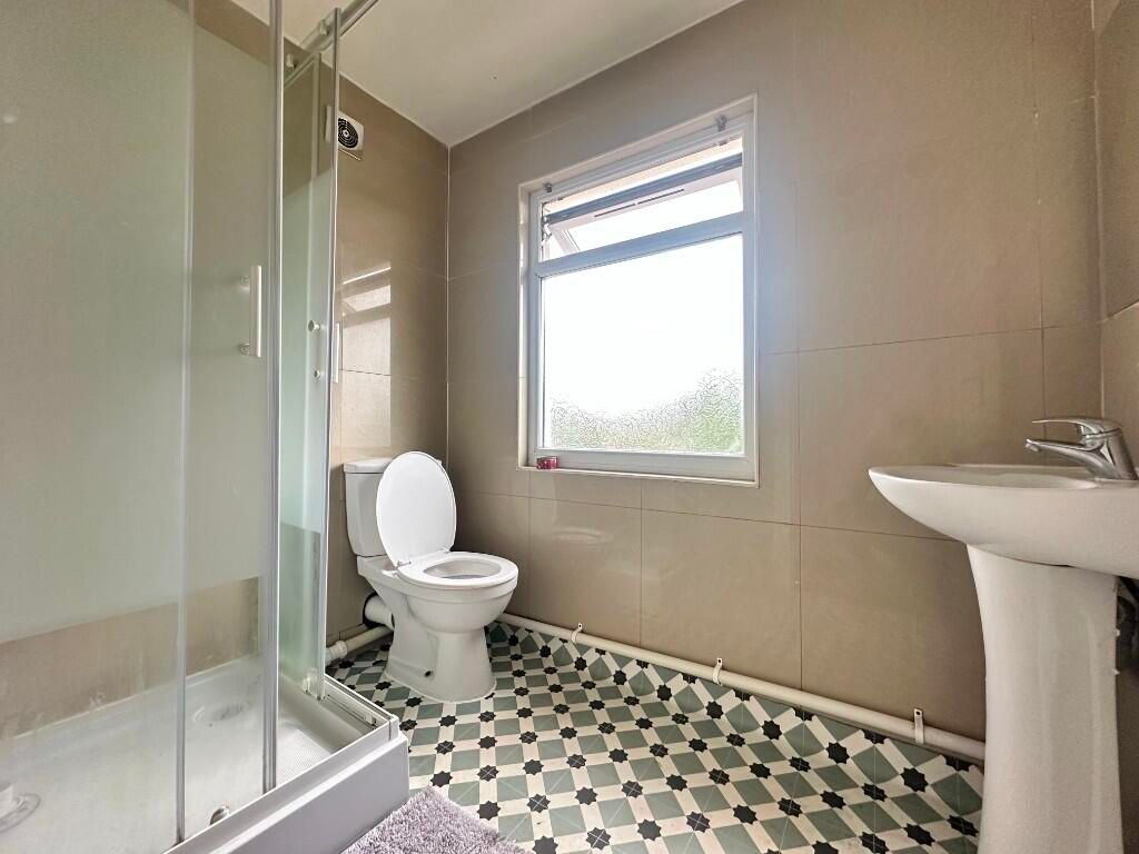 Property photo 3 of 4
