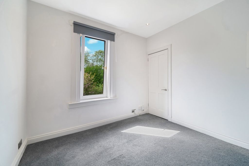 Additional image 6 of 2 bed flat for saleIndia Drive, Inchinnan, Renfrew, Renfrewshire PA4