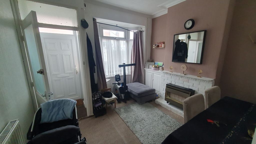 Property photo 3 of 14