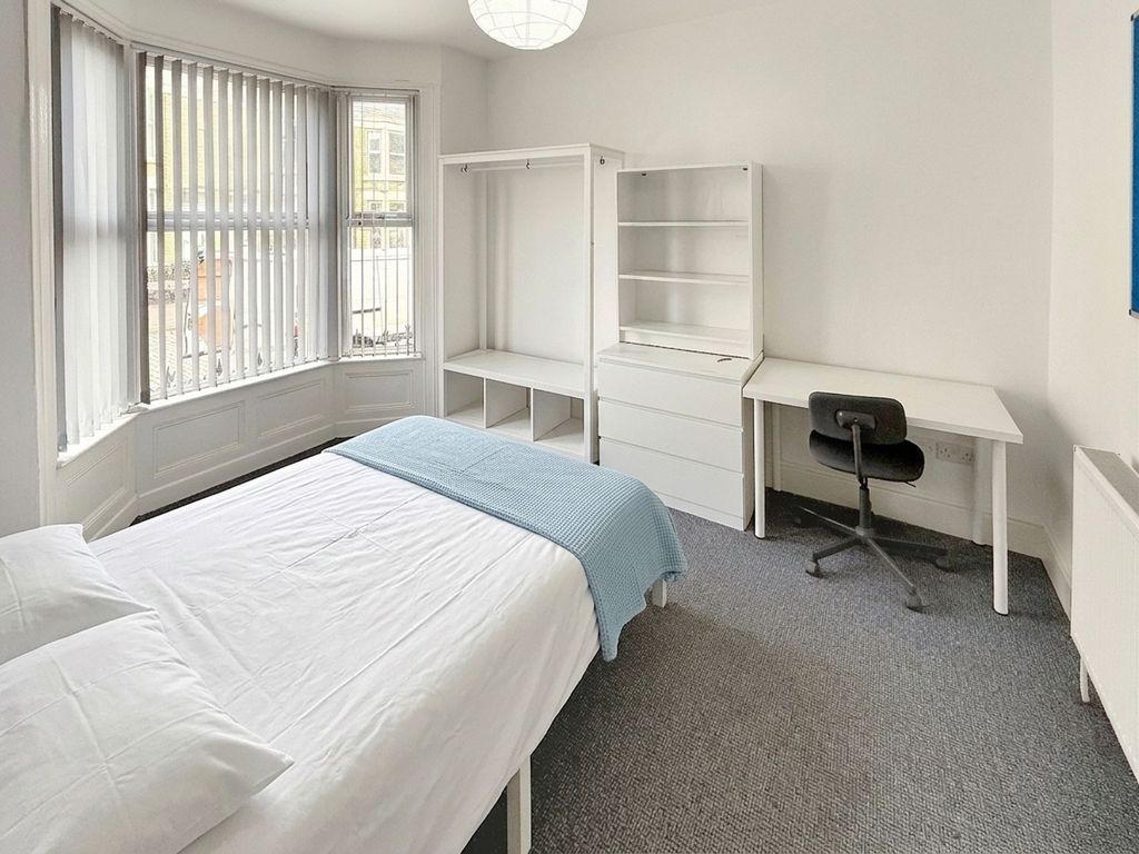 Property photo 3 of 12 Bedroom 1