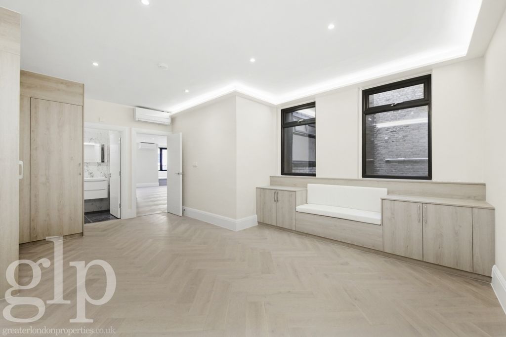 Property photo 2 of 23 3112513