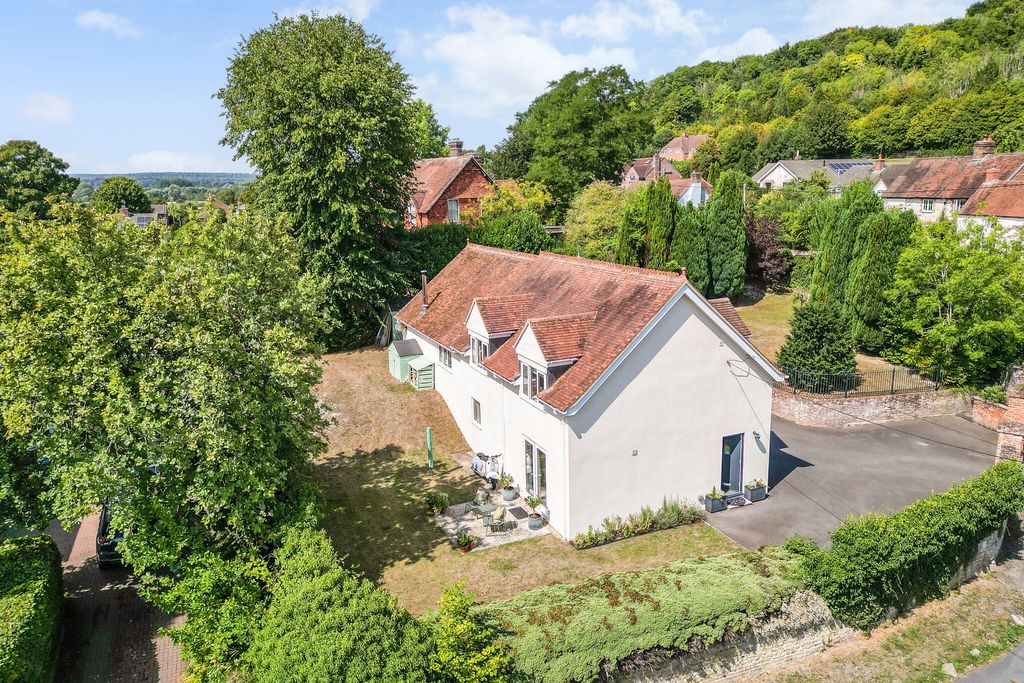 Property photo 2 of 16