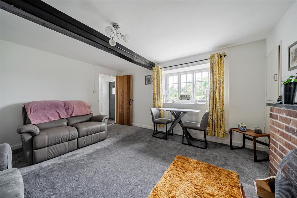 Property photo 3 of 16 Sitting Room